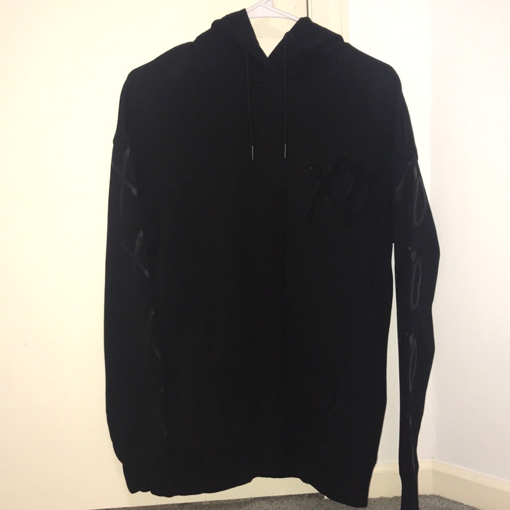 THE WEEKND MERCH HM XO